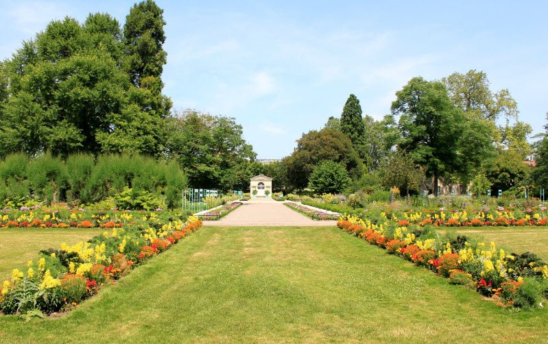 Jardin Botanique de l'Arquebuse, Dijon, France, France
